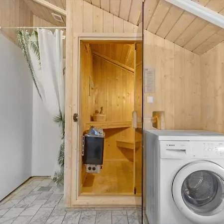 446-hvide-sande-karen-brands-vej-149-b Semesterbostad *